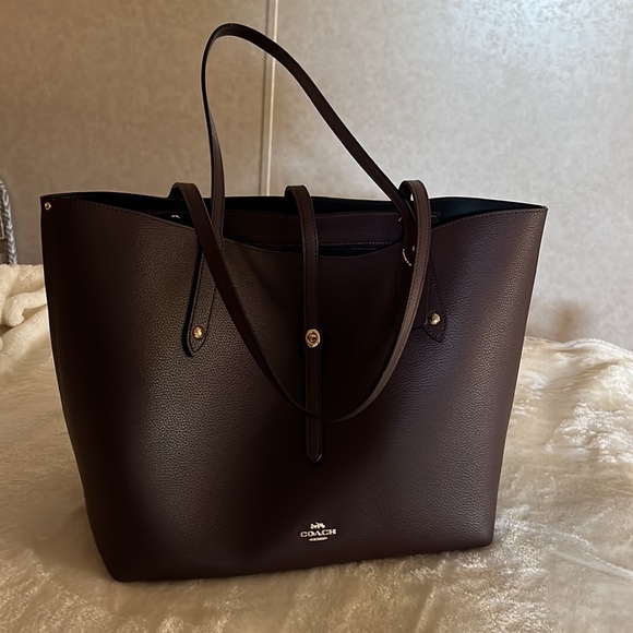 Coach Medium Bag Burgundy color - Picture 2 of 11